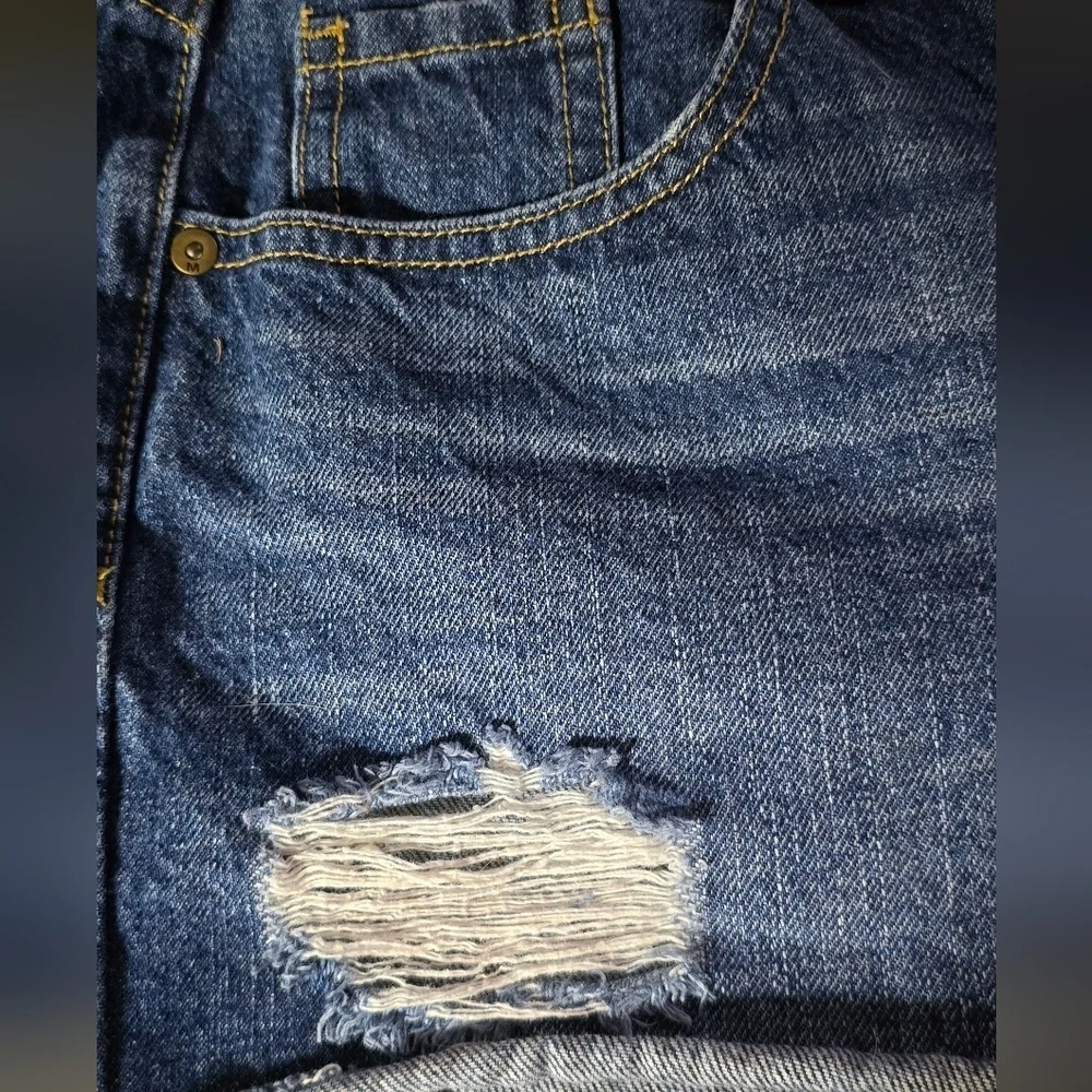 Mossimo Supply Co. High-Rise Distressed Denim Short Shorts, Size 14/32